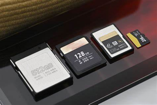 出售sandisk閃存卡，手機(jī)內(nèi)存卡：8Gb、16Gb、32Gb、64Gb、128Gb、256Gb