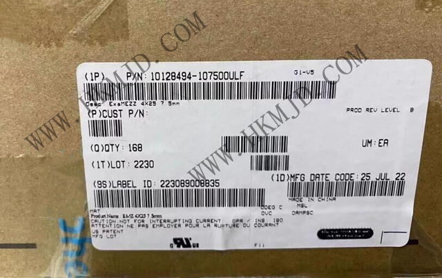 安費諾 10128494-107500ULF ExaMEZZ? 夾層式連接器，引領(lǐng)高速連接新時代